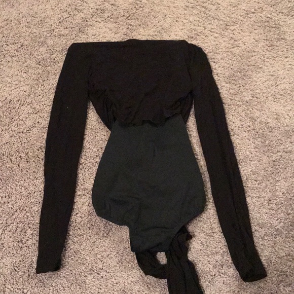 Leotard size small with attached cover up - Picture 4 of 4